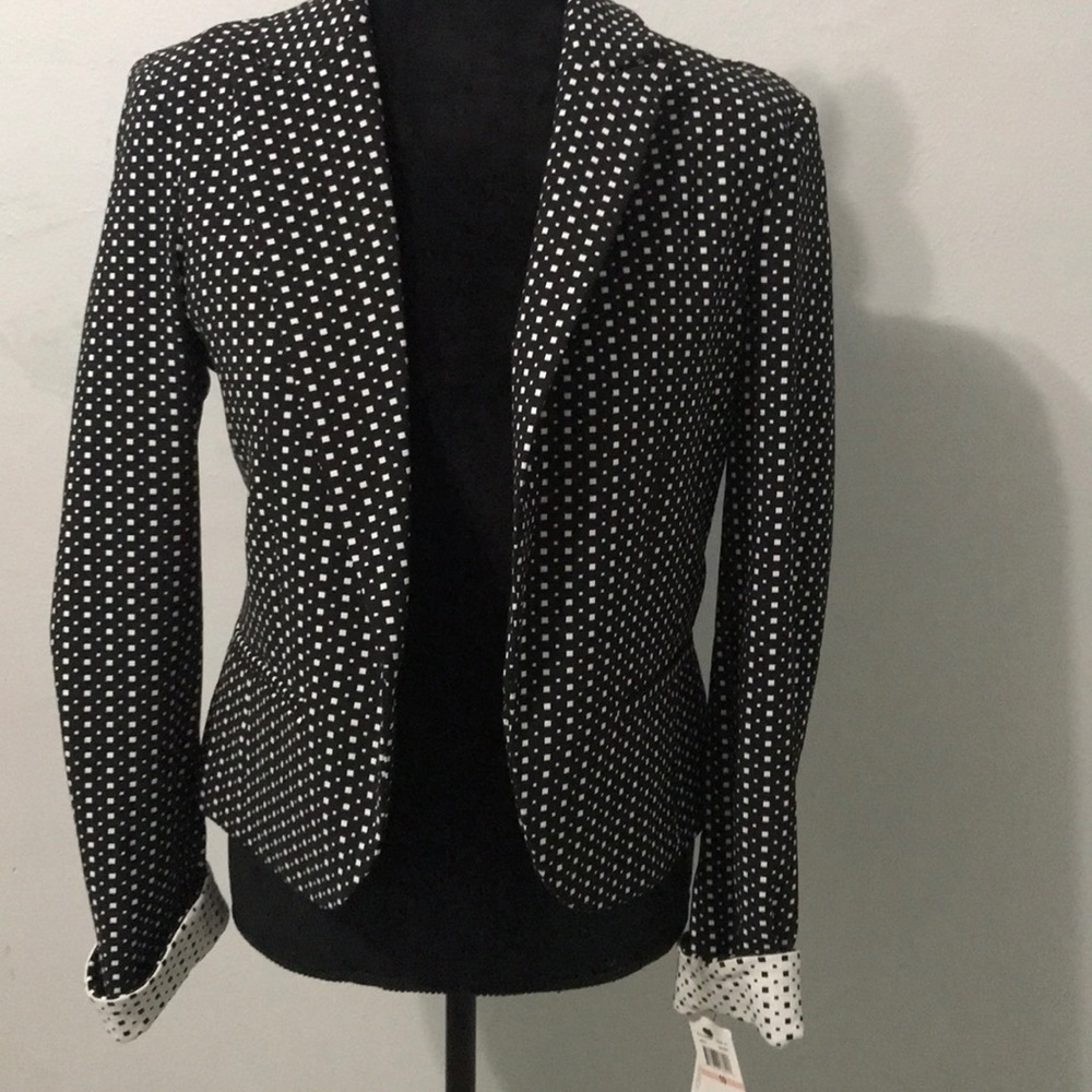 NWT Amanda & Chelsea blazer